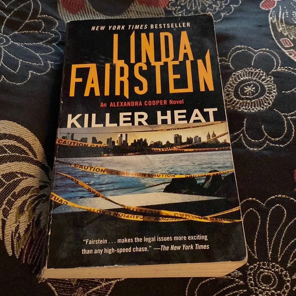 Linda Fairstein Killer Heat Book